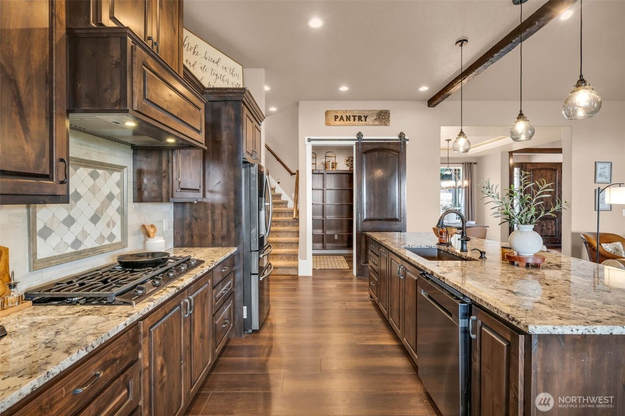 413 Confer Rd, Kalama WA — listing photo 10