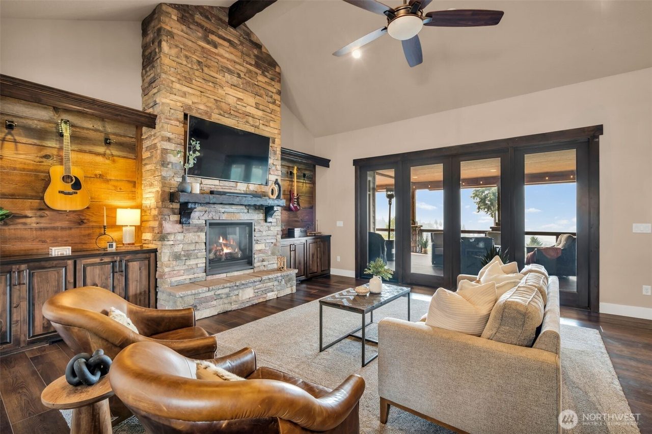 413 Confer Rd, Kalama WA — listing photo 3